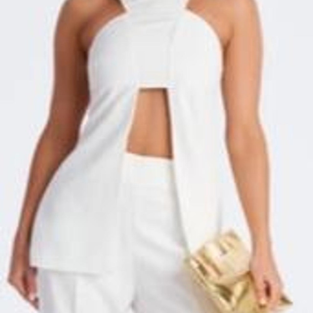 Women's Standard halter top. Chic high-neck design w a fitted bust, open front